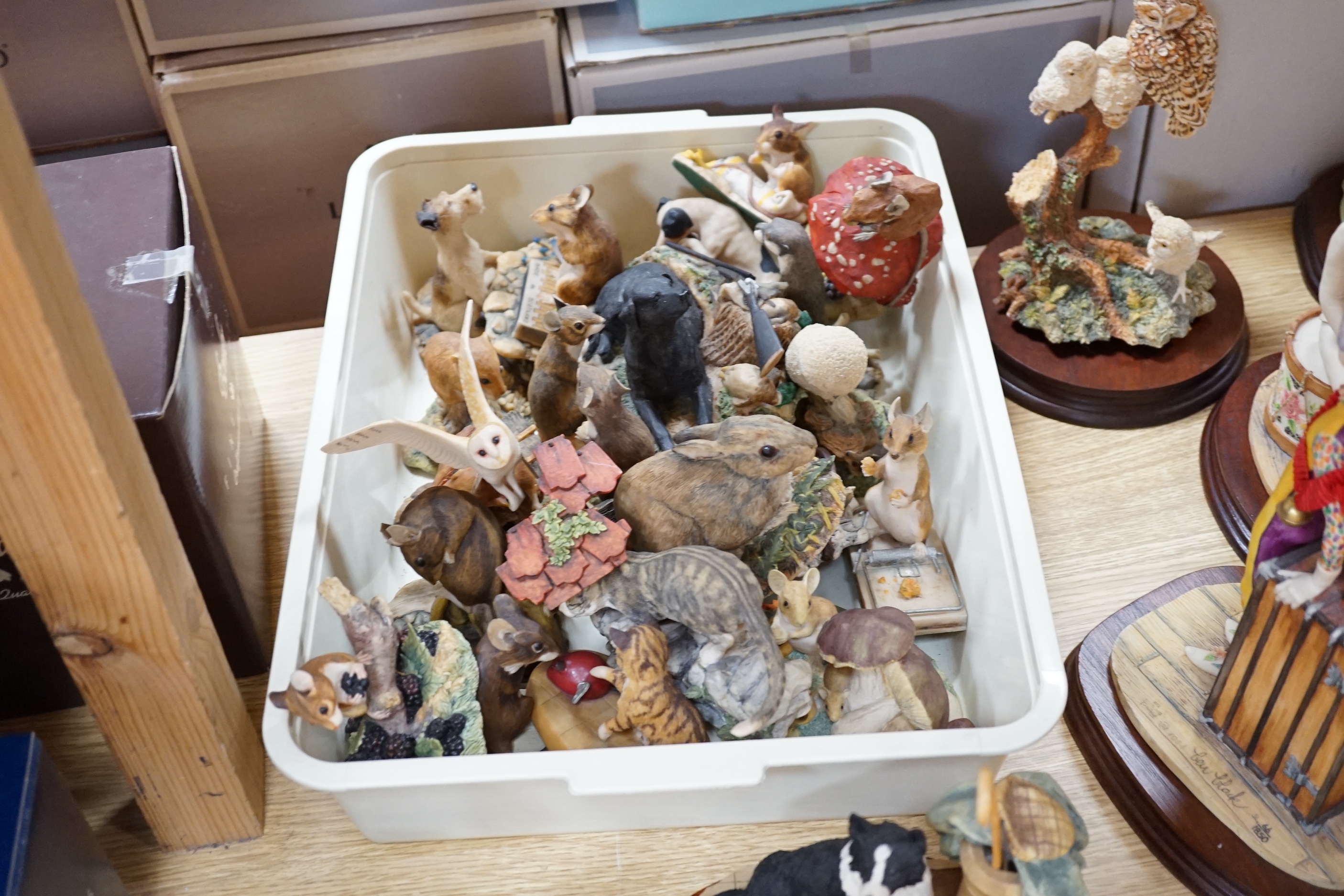 Border Fine Arts, c.50 – 60 pieces including sheep dog, British mammals and birds, three clowns, etc. mostly boxed